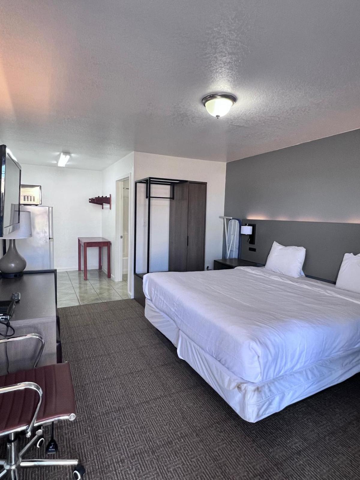 Oyo Garden Inn And Suites Pearsall I-35 East Buitenkant foto