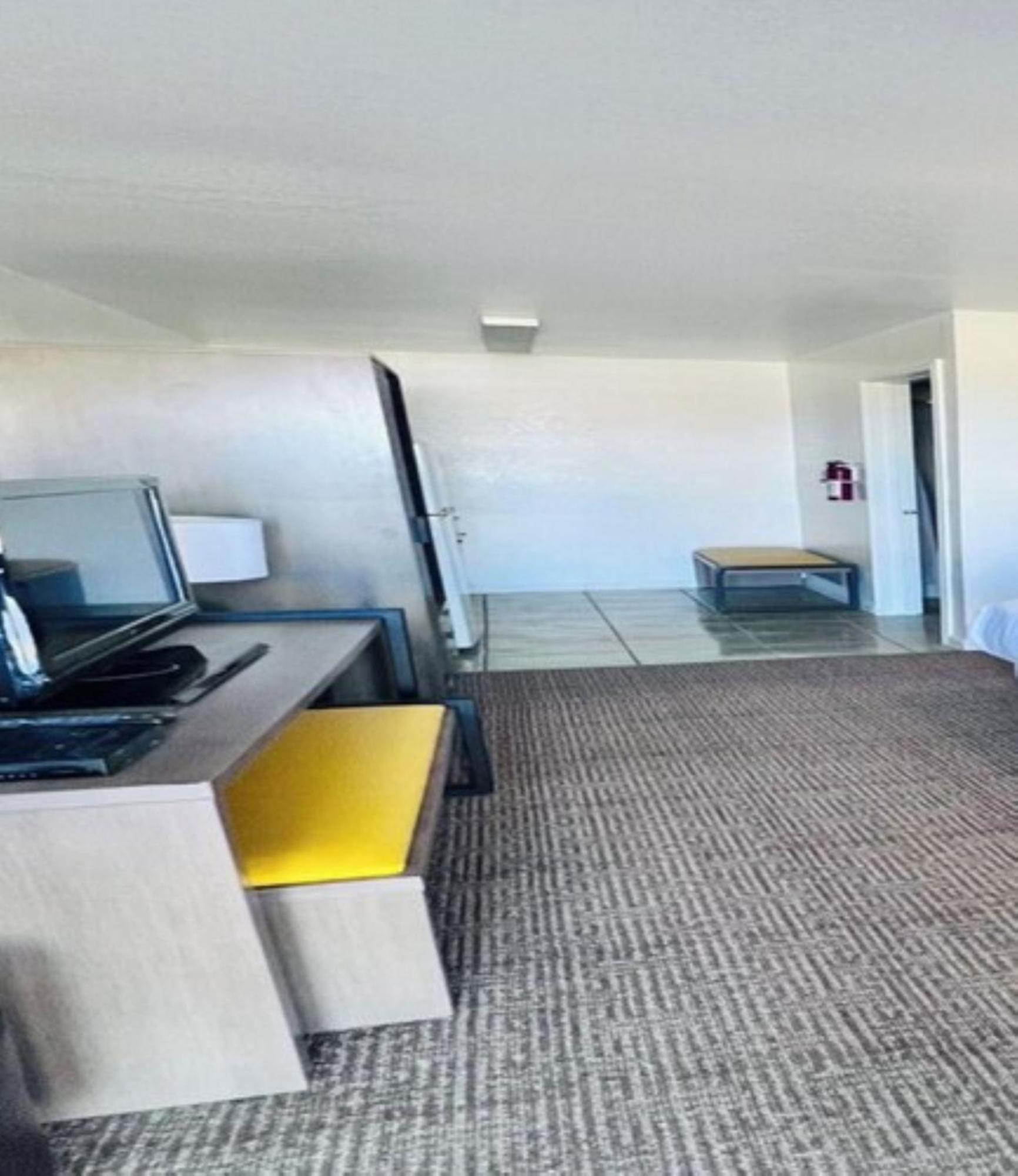 Oyo Garden Inn And Suites Pearsall I-35 East Buitenkant foto